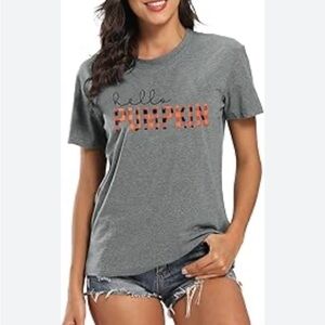 Hello Pumpkin brand new super soft short sleeve shirt ready for a cardigan Large